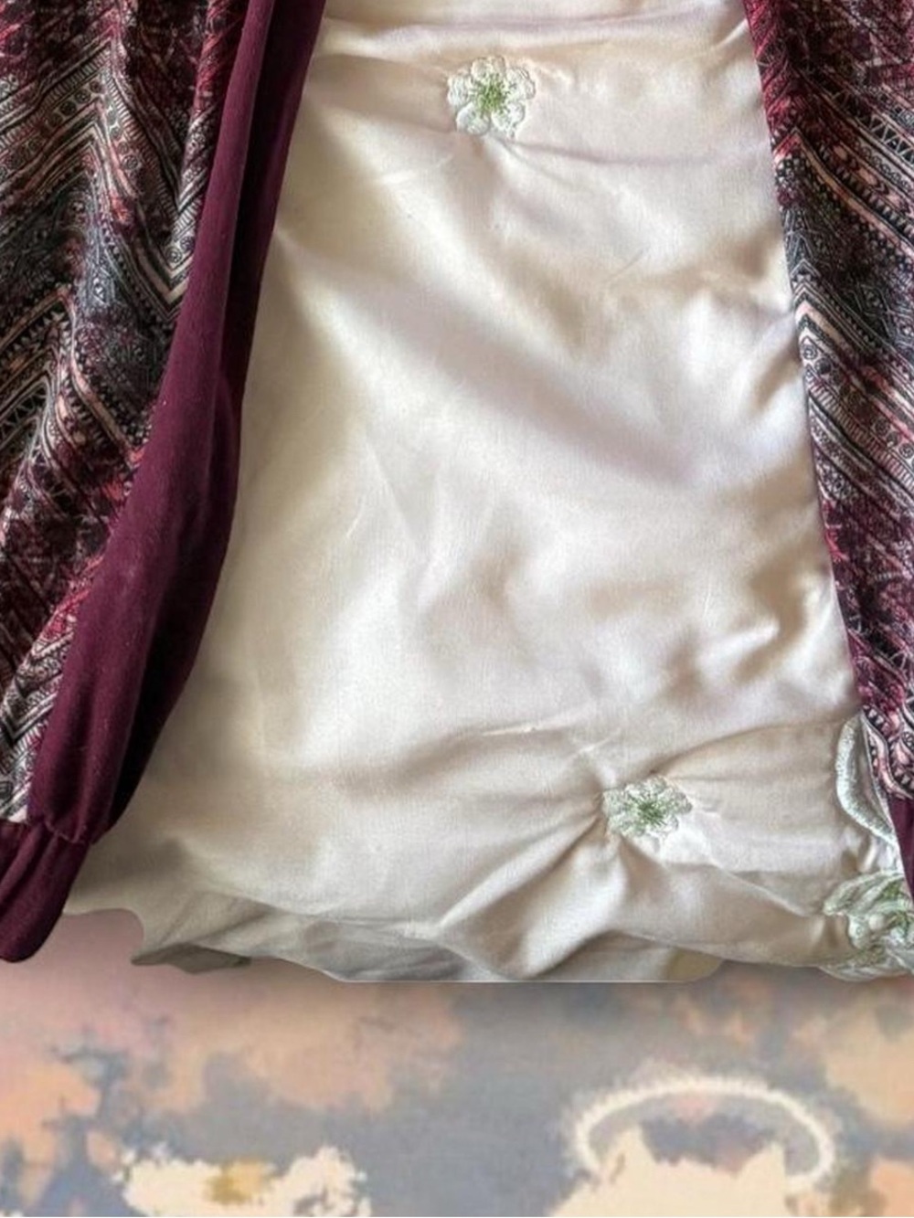 Maroon Patterned Active Leggings - Picture 4 of 5